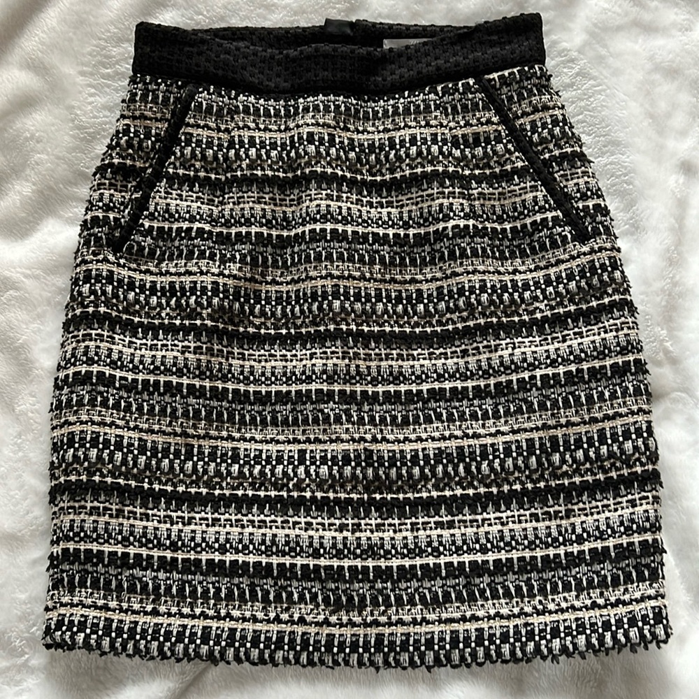 H&M Boucle/Tweed Skirt w/ Pockets
